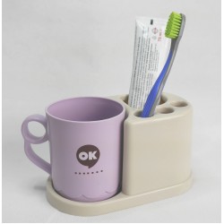 Fogkefetartó pohárral