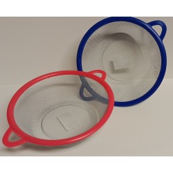 Műanyag szűrő fémhálóval 20 cm Műanyag szűrő fémhálóval 20 cm
