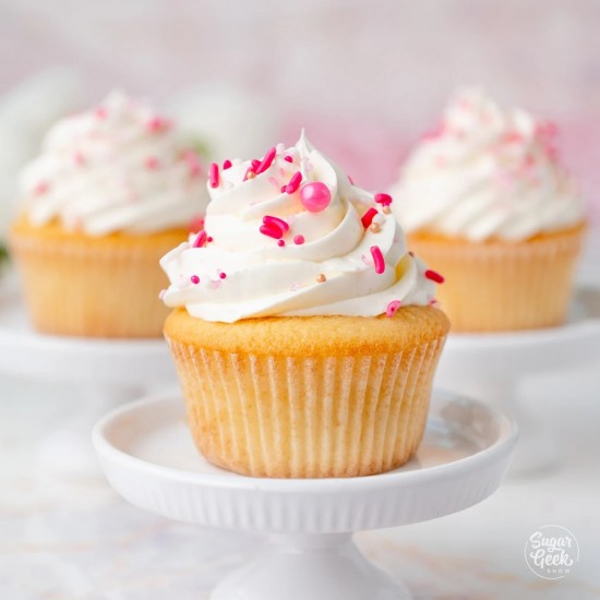 Papír sütisdoboz Cupcake (minitorta) 3 féle 12/szett Papír sütisdoboz Cupcake (minitorta) 3 féle 12/szett