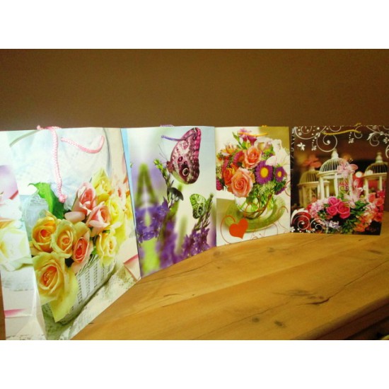 Dísztasak Flowers L méret 12 féle 36*23*9 cm-es